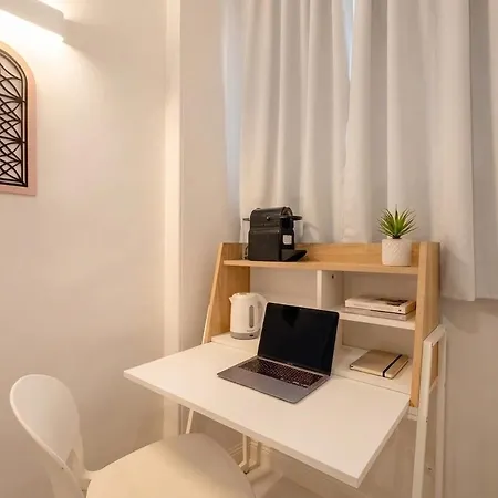 Apart-hotel Hub 4